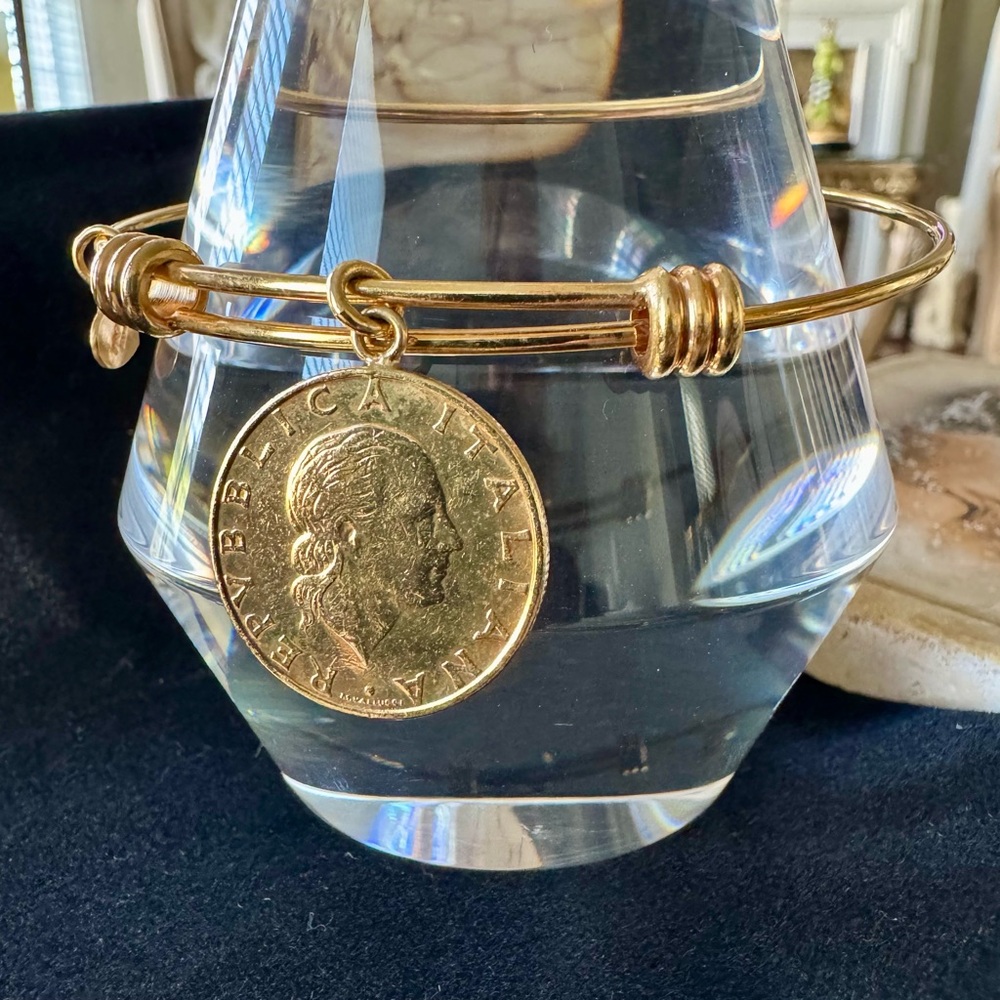 Milor Italian Gold Over Bronze Real 1978 200 Lire Coin Charm Bangle